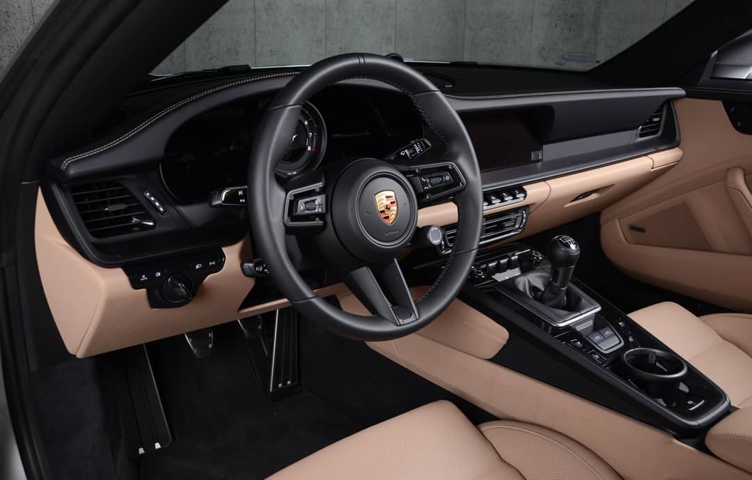 2024 Porsche 911 Targa 4 GTS — photo 4