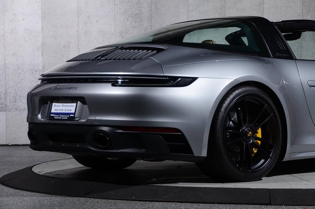 2024 Porsche 911 Targa 4 GTS — photo 34