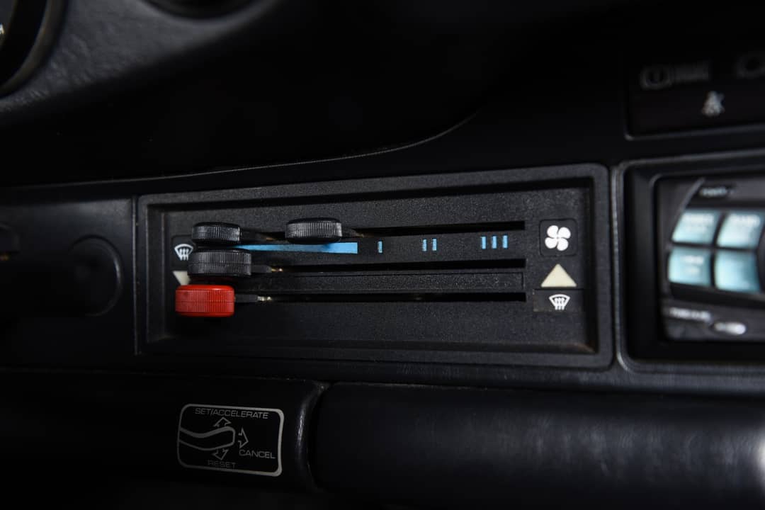 1987 Porsche 911 Carrera — photo 27