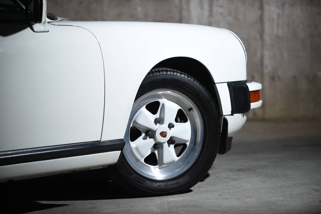 1987 Porsche 911 Carrera — photo 38