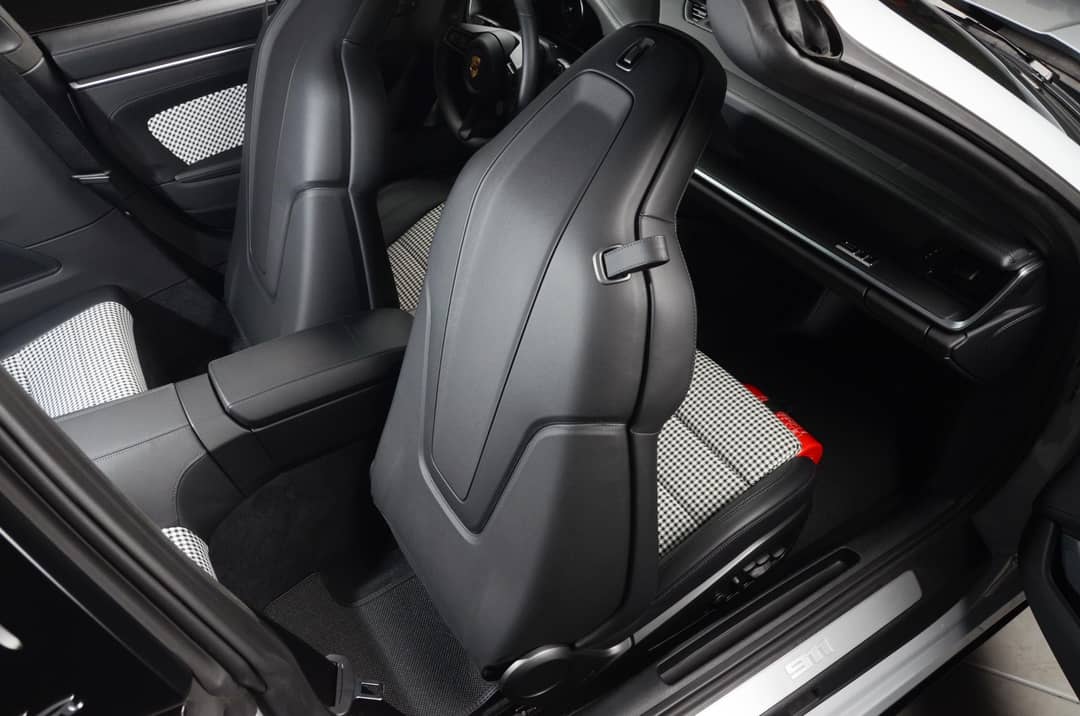 2024 Porsche 911 Targa 4S — photo 20
