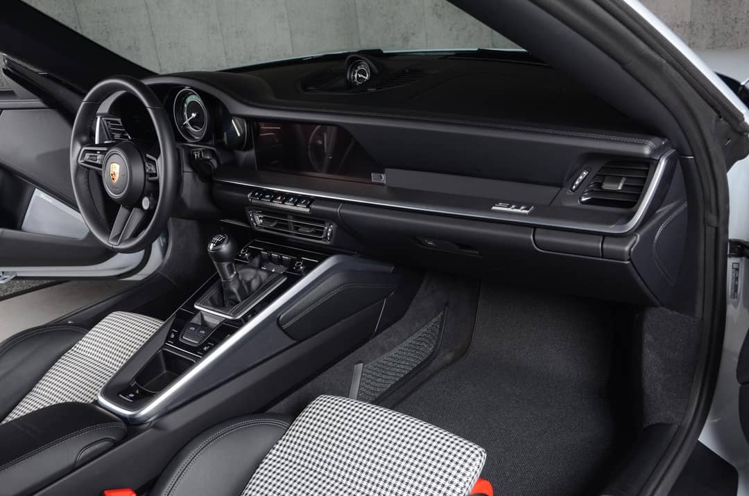 2024 Porsche 911 Targa 4S — photo 23