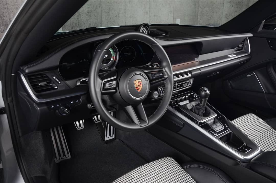 2024 Porsche 911 Targa 4S — photo 4