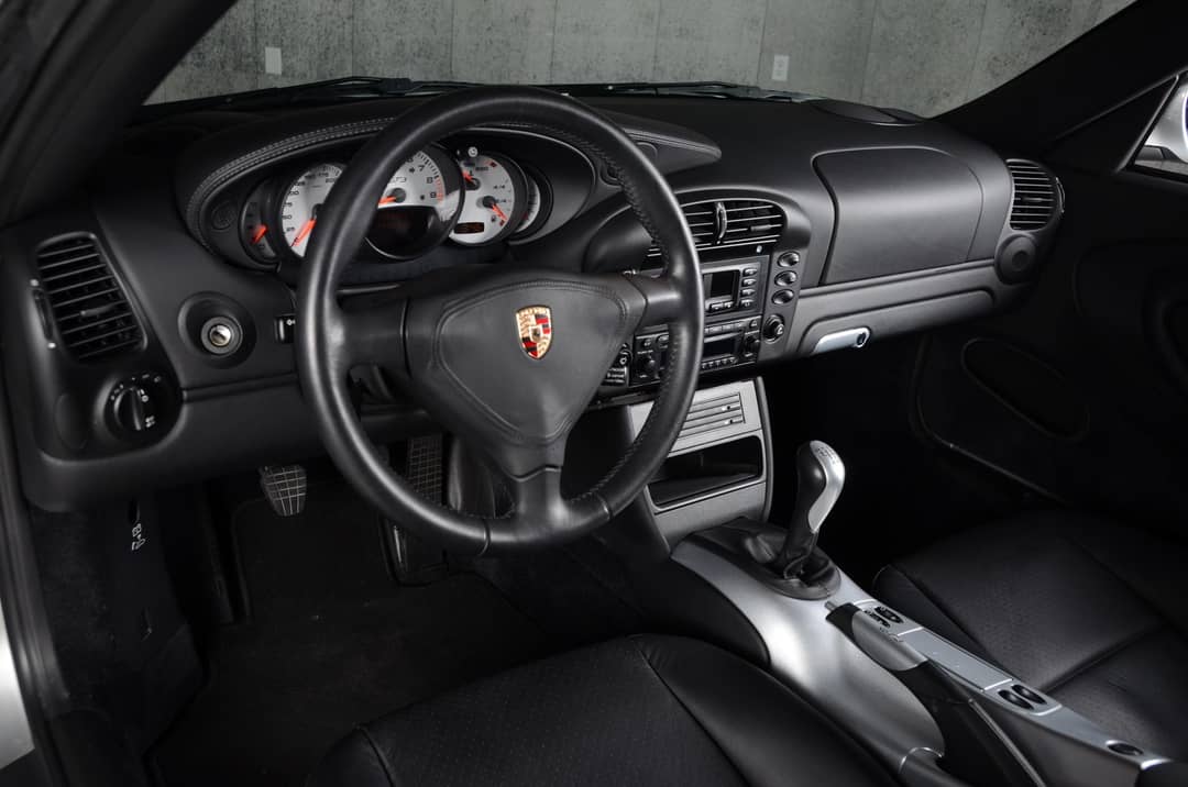 2004 Porsche 911 GT3 — photo 11