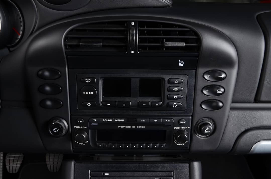 2004 Porsche 911 GT3 — photo 20