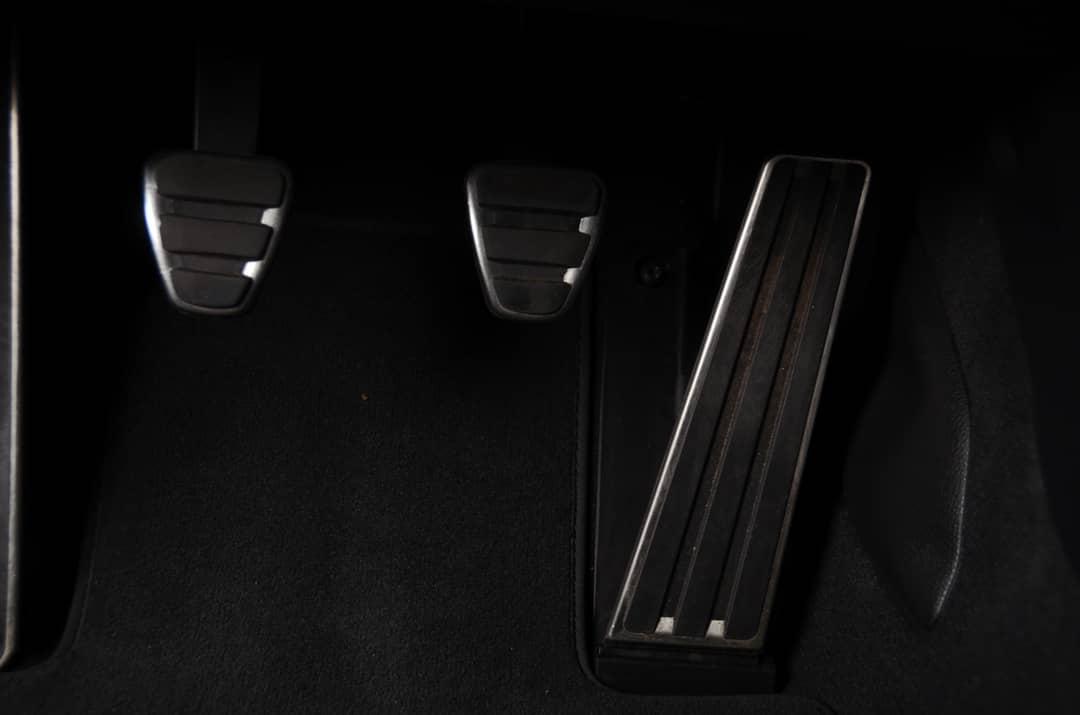 2015 Porsche 911 Carrera 4S — photo 22