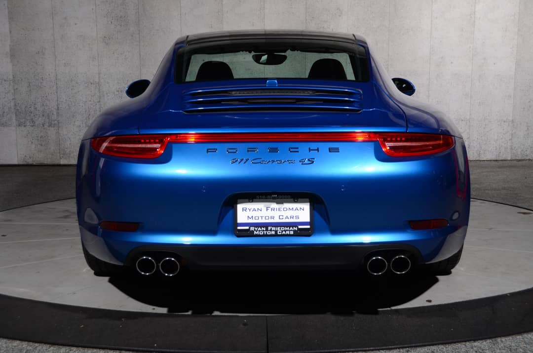 2015 Porsche 911 Carrera 4S — photo 4