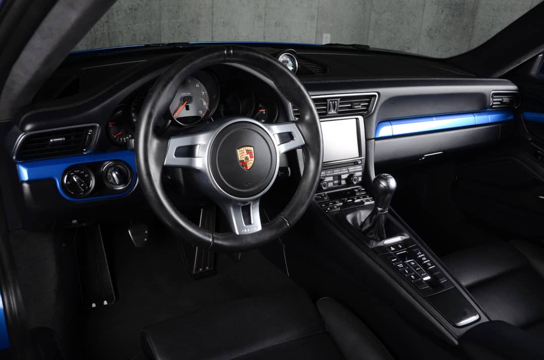 2015 Porsche 911 Carrera 4S — photo 5