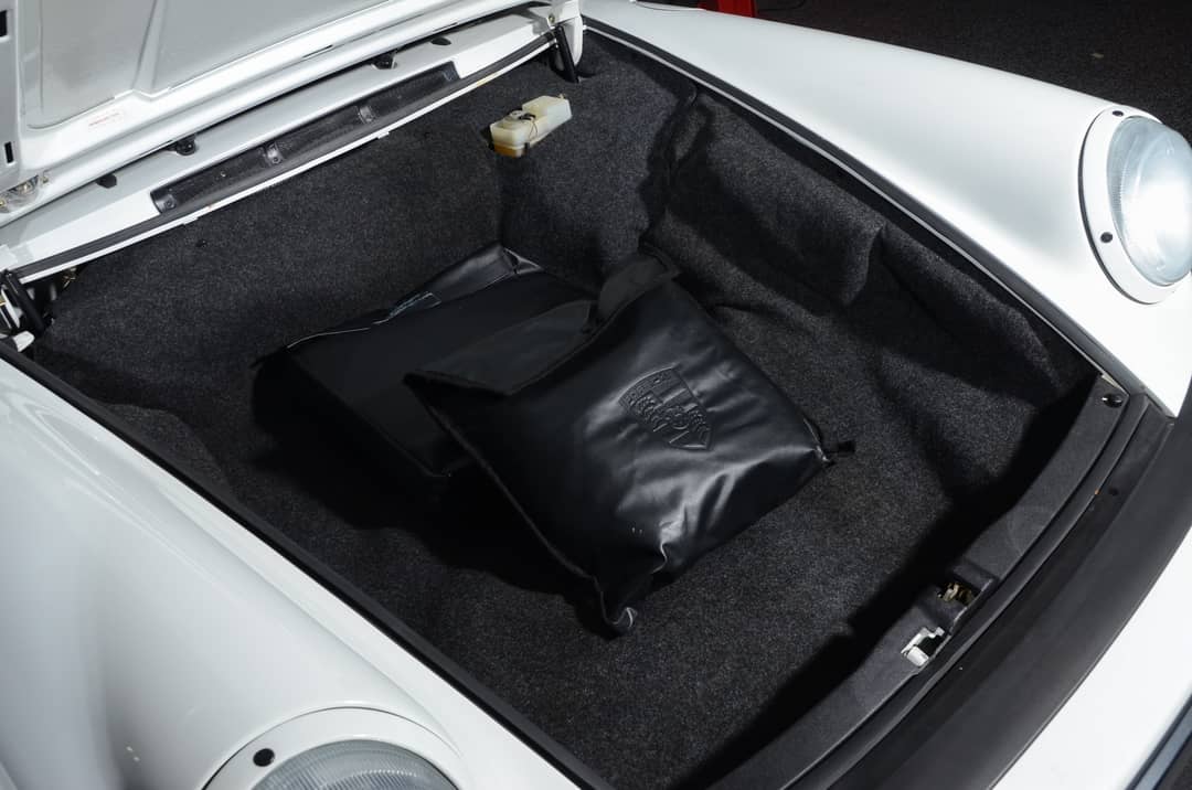 1987 Porsche 911 Carrera — photo 31