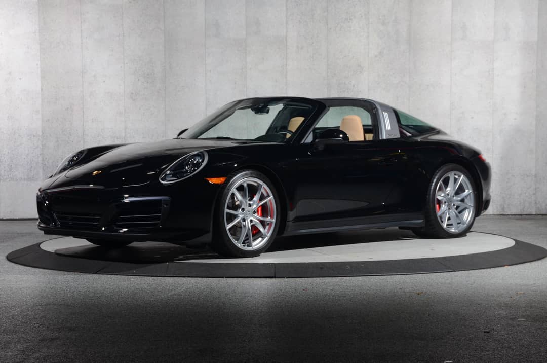 2019 Porsche 911 Targa 4S — photo 2
