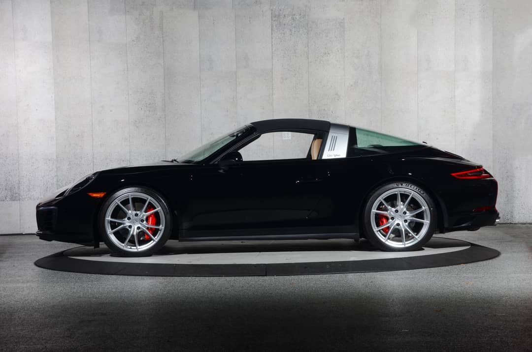 2019 Porsche 911 Targa 4S — photo 11