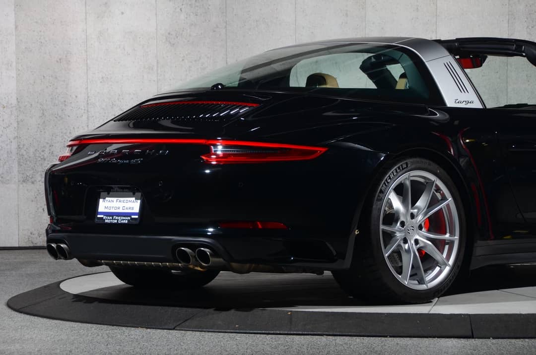 2019 Porsche 911 Targa 4S — photo 13