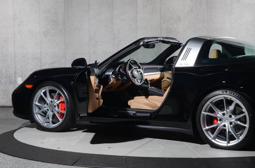 2019 Porsche 911 Targa 4S — photo 14