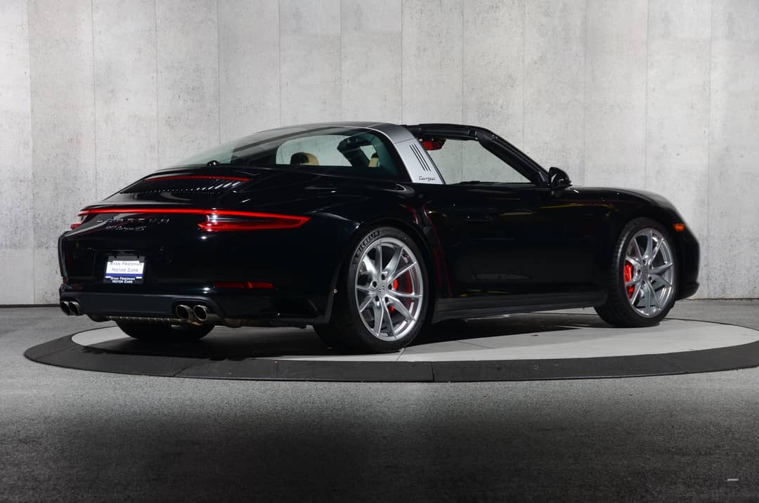 2019 Porsche 911 Targa 4S — photo 24