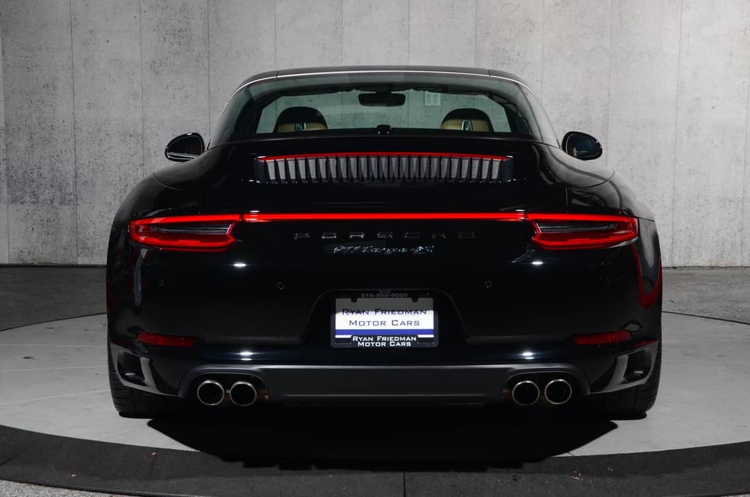 2019 Porsche 911 Targa 4S — photo 7