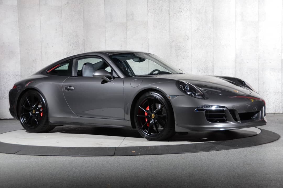 2016 Porsche 911 Carrera GTS — photo 2