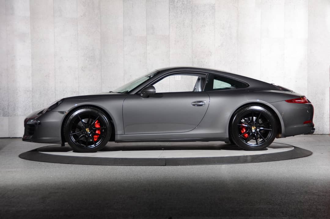 2016 Porsche 911 Carrera GTS — photo 12