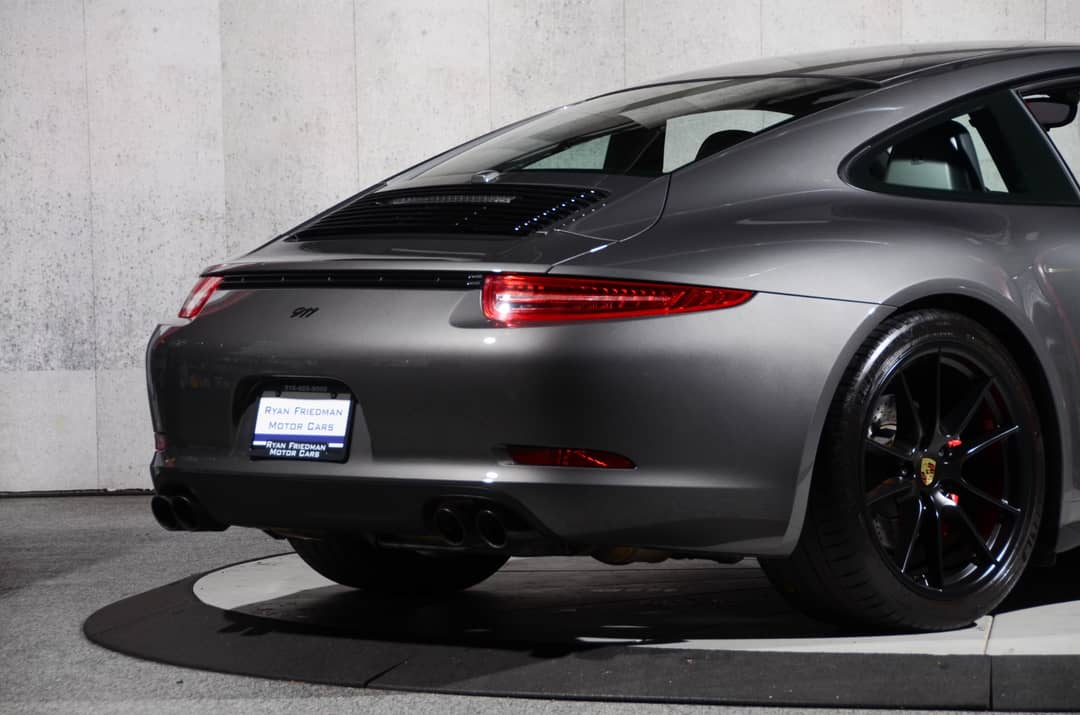 2016 Porsche 911 Carrera GTS — photo 17