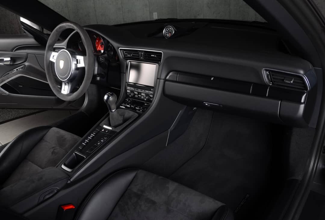 2016 Porsche 911 Carrera GTS — photo 18