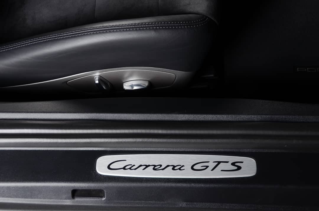 2016 Porsche 911 Carrera GTS — photo 25