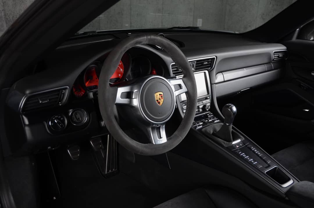 2016 Porsche 911 Carrera GTS — photo 7