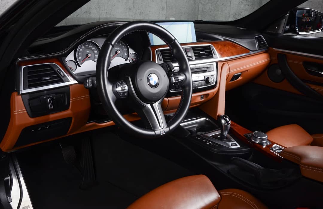 2019 BMW M4 — photo 4
