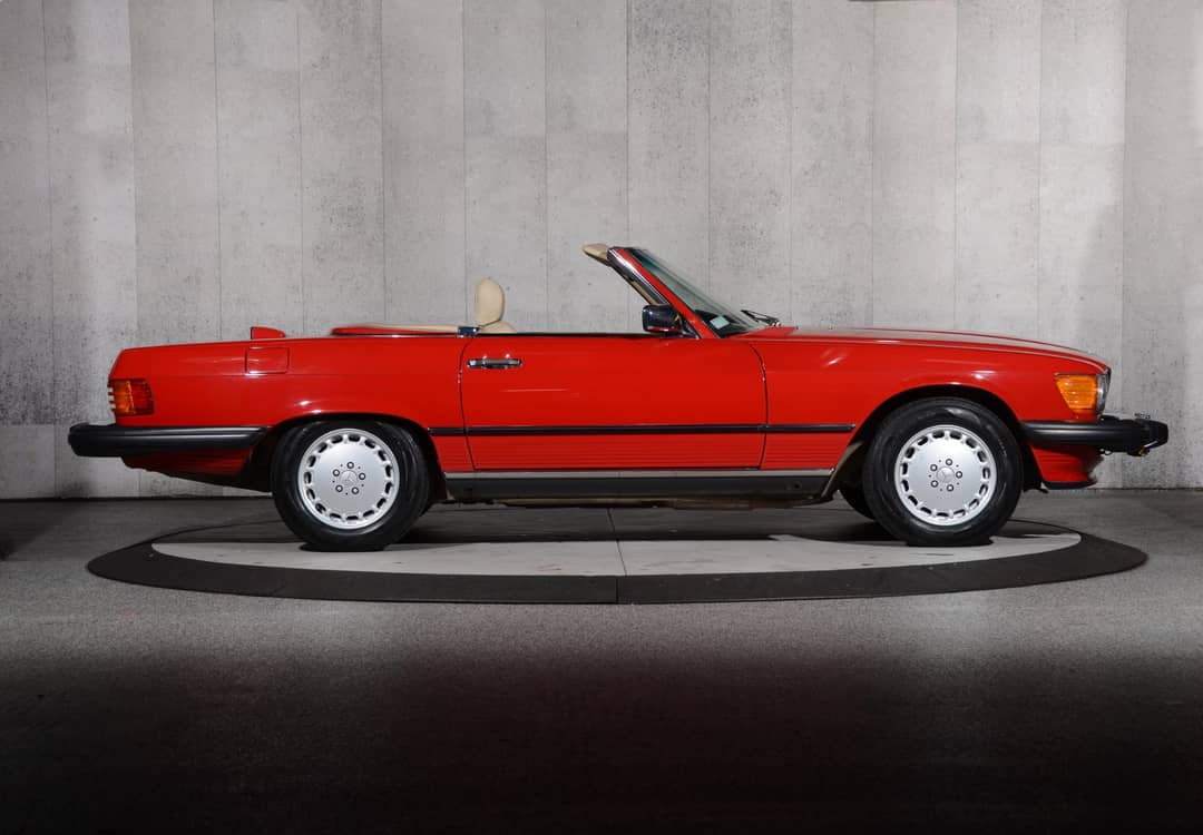 1987 Mercedes-Benz 560-Class 560 SL — photo 12