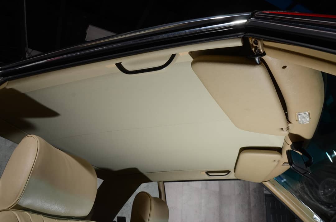 1987 Mercedes-Benz 560-Class 560 SL — photo 21