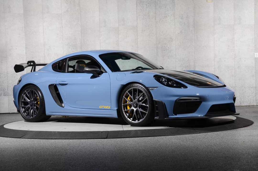 2023 Porsche 718 Cayman GT4 RS — photo 2