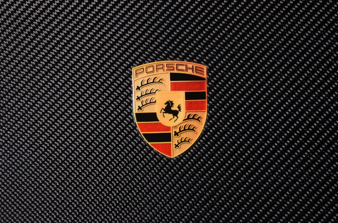 2023 Porsche 718 Cayman GT4 RS — photo 9