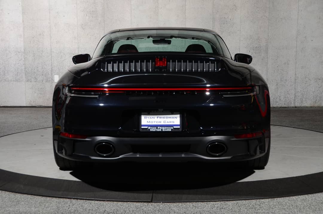 2024 Porsche 911 Targa 4S — photo 11