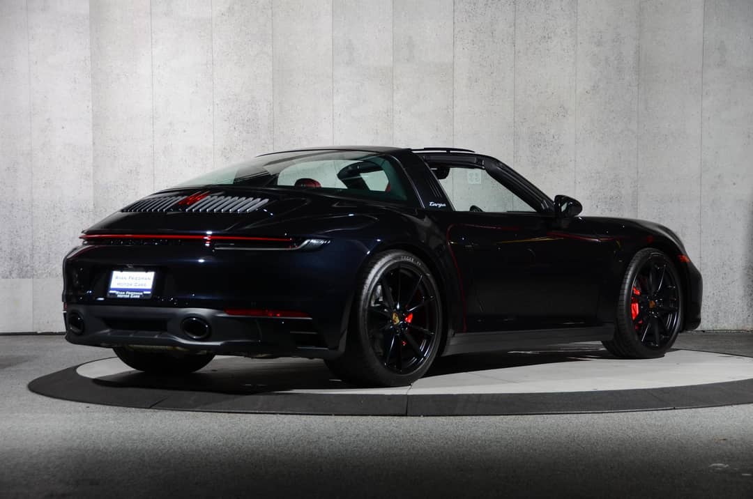2024 Porsche 911 Targa 4S — photo 3