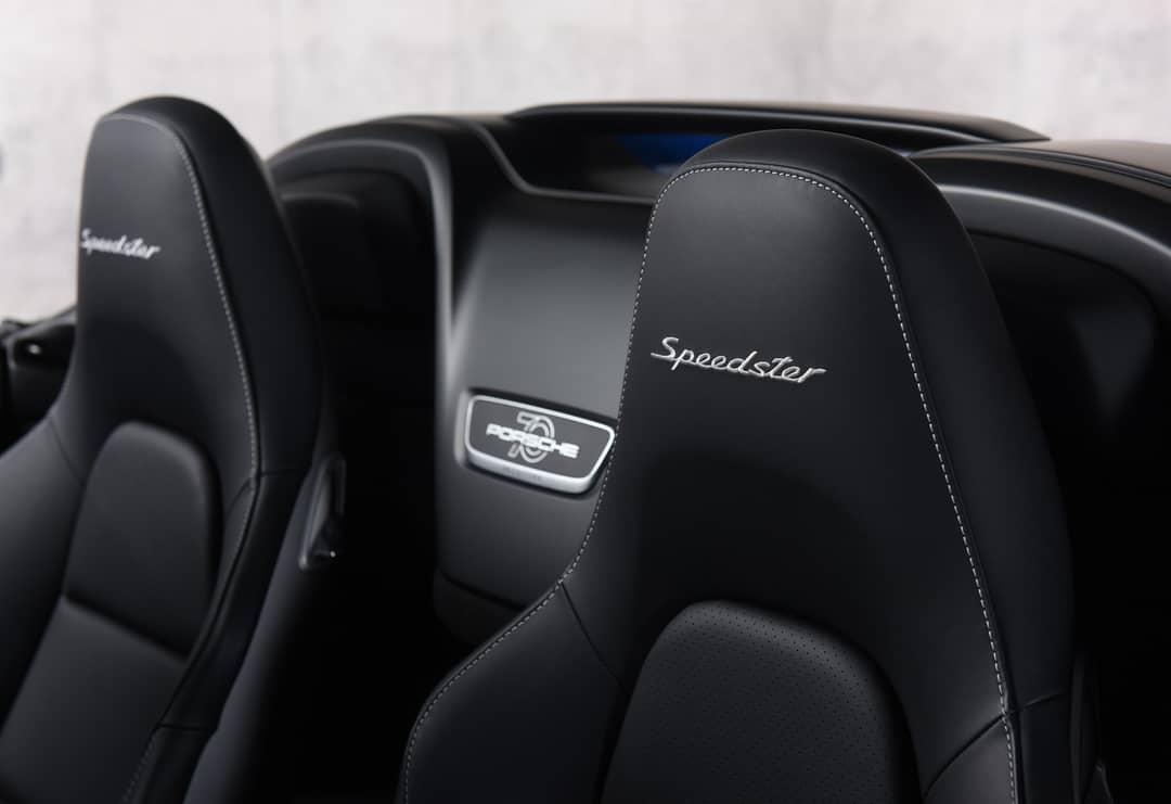 2019 Porsche 911 Speedster — photo 33