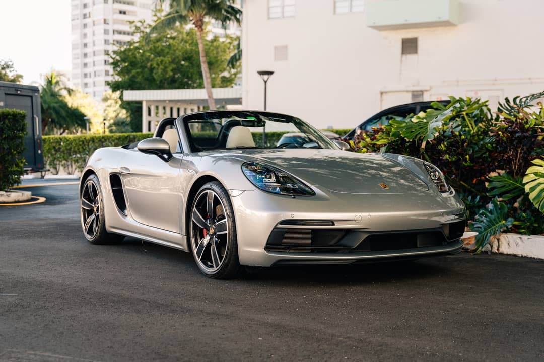 2022 Porsche 718 Boxster GTS 4.0 — photo 2