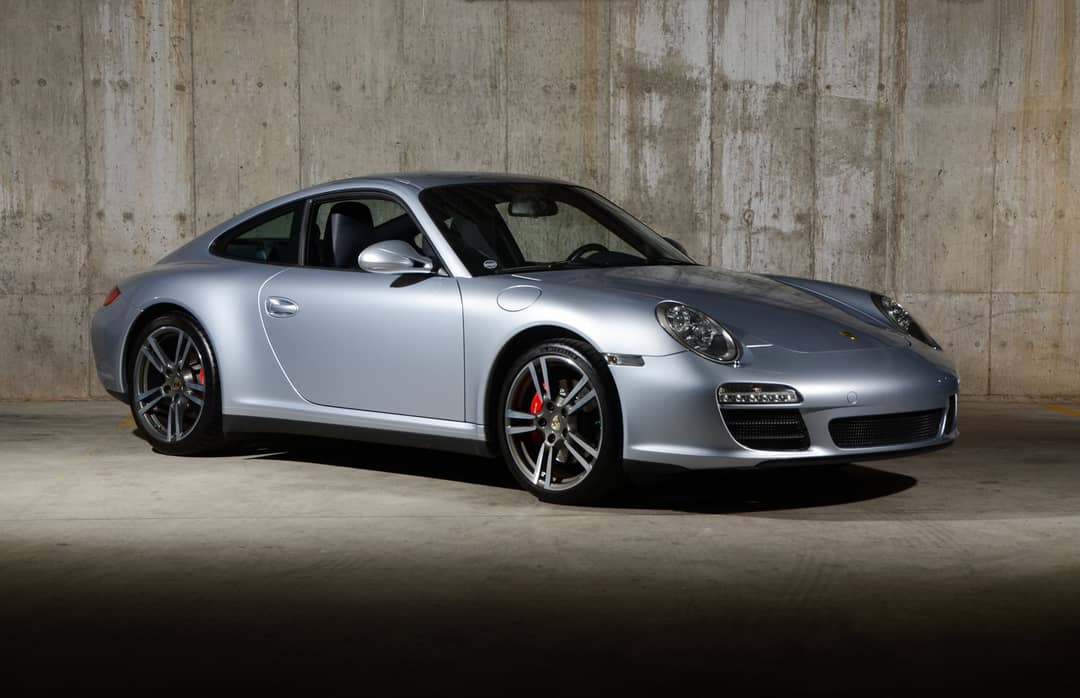 2011 Porsche 911 Carrera 4S — photo 2