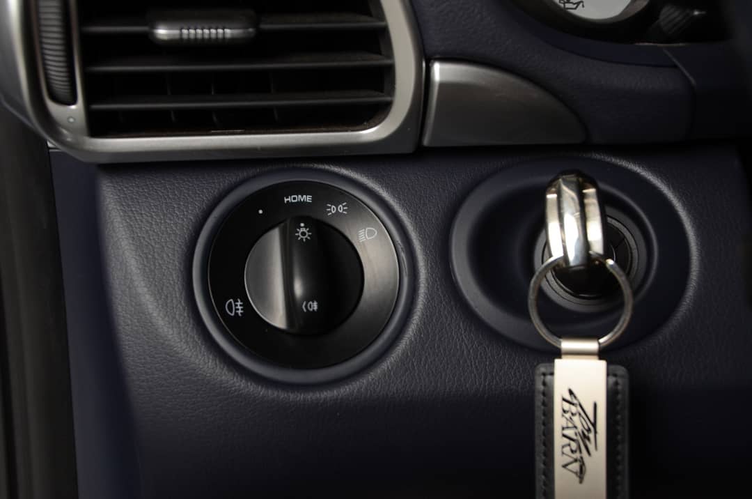 2011 Porsche 911 Carrera 4S — photo 18