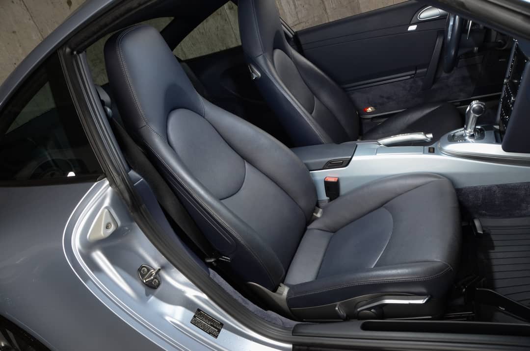 2011 Porsche 911 Carrera 4S — photo 26