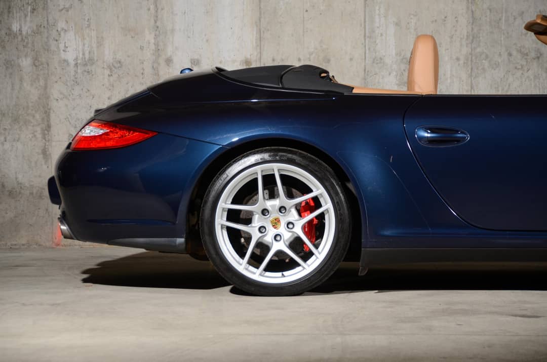 2012 Porsche 911 Carrera 4S — photo 25