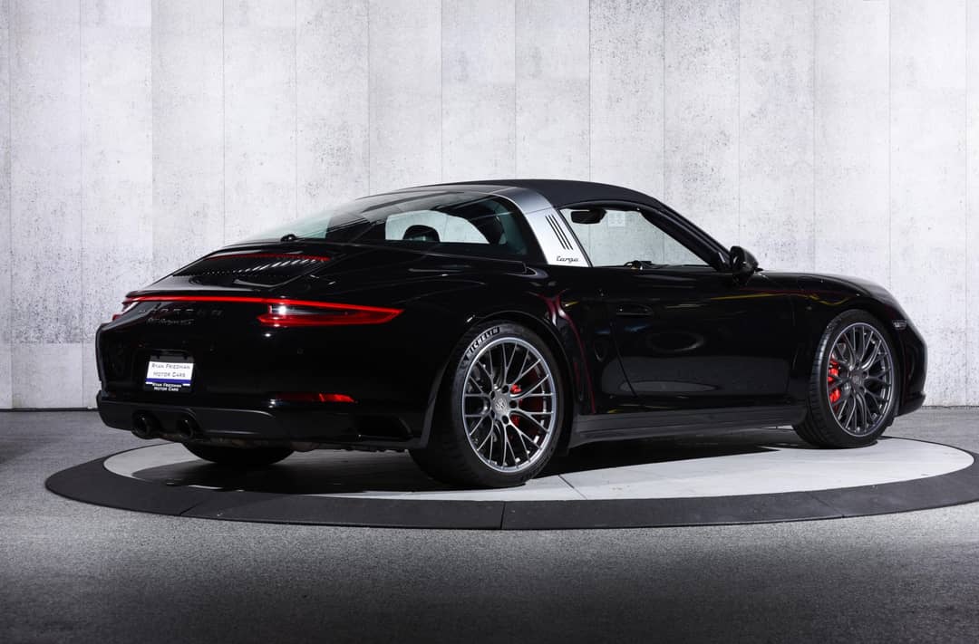2018 Porsche 911 Targa 4S — photo 25