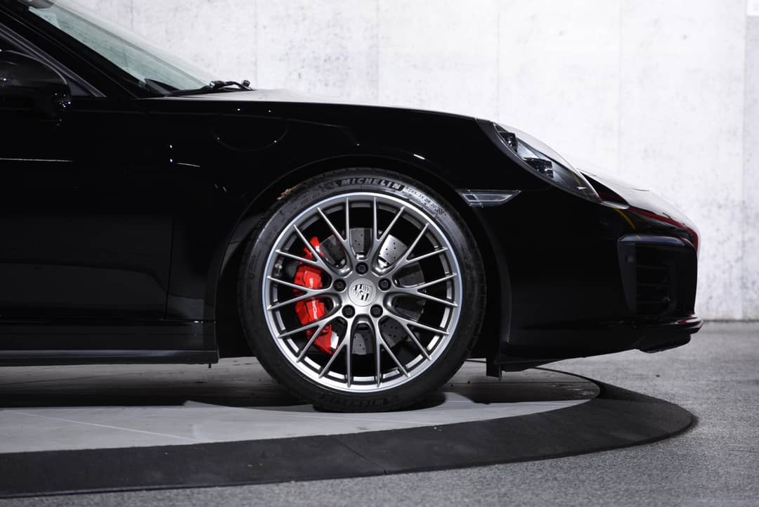 2018 Porsche 911 Targa 4S — photo 28