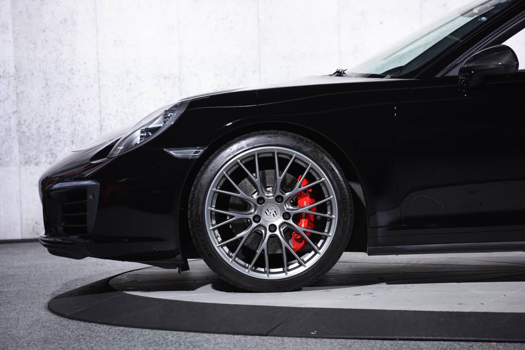 2018 Porsche 911 Targa 4S — photo 29