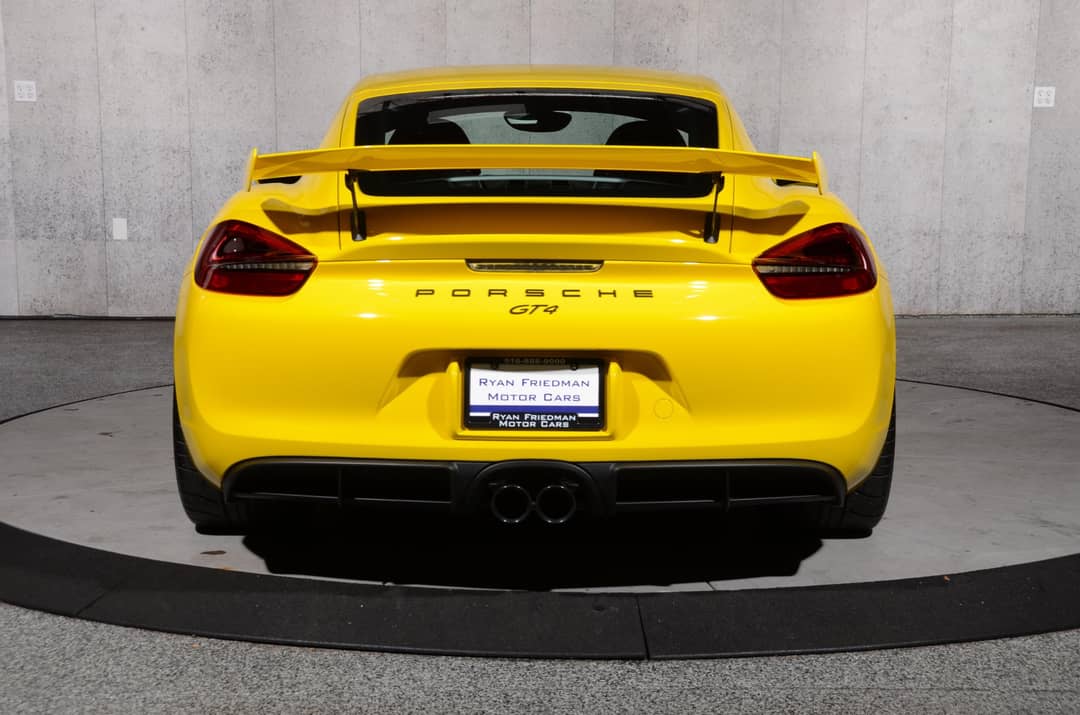 2016 Porsche Cayman GT4 — photo 11