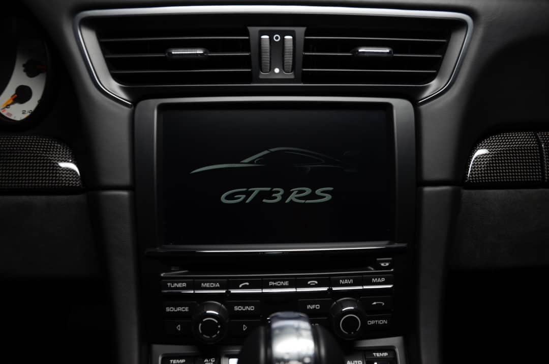2016 Porsche 911 GT3 RS — photo 28