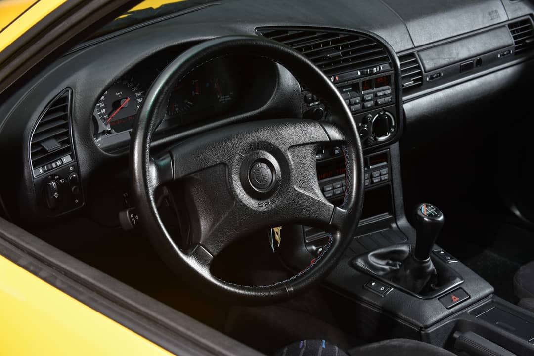 1994 BMW M3 — photo 28