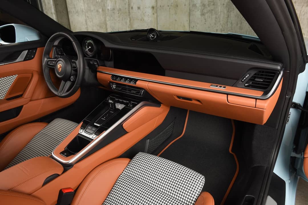 2024 Porsche 911 Targa 4S — photo 17
