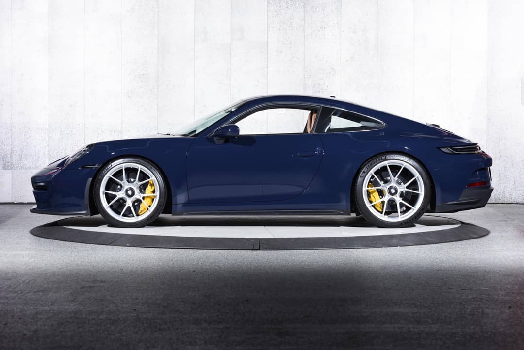 2022 Porsche 911 GT3 Touring — photo 12