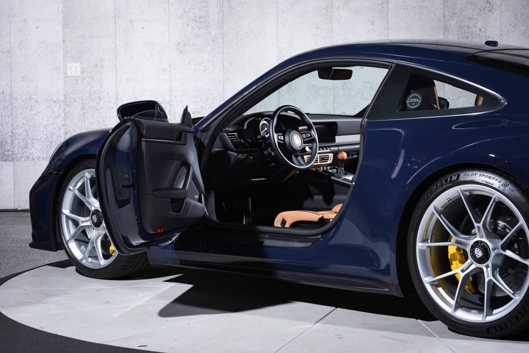 2022 Porsche 911 GT3 Touring — photo 14