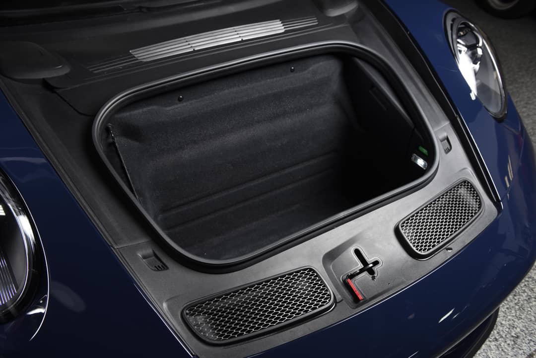 2022 Porsche 911 GT3 Touring — photo 31