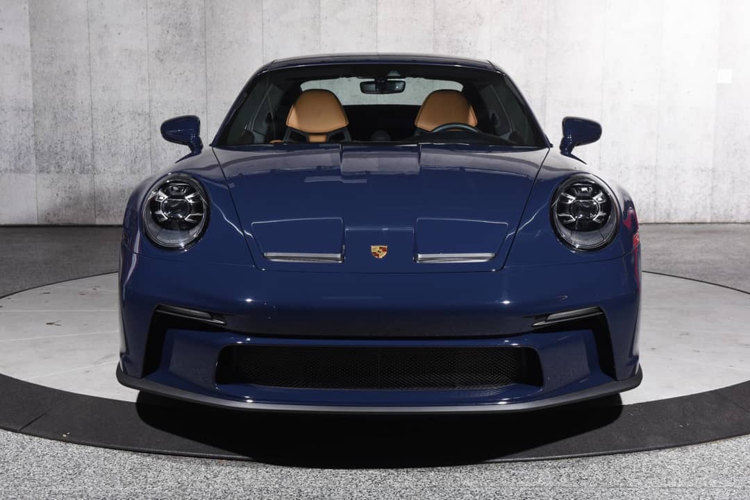 2022 Porsche 911 GT3 Touring — photo 9