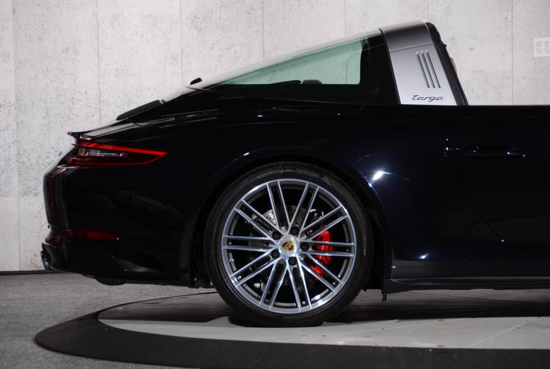 2019 Porsche 911 Targa 4S — photo 13